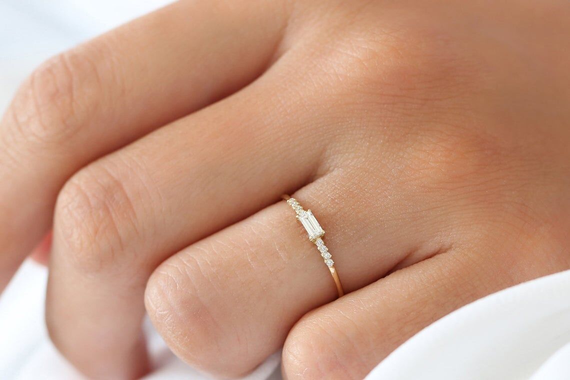 Diamant Ring KAREN I 585er Gold 0,25 Karat 3 Diamant Ring KAREN I 585er Gold 0,25 Karat